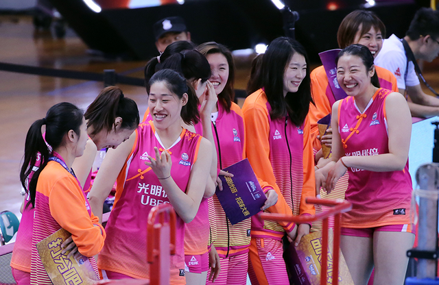 博鱼体育手机官网注册-犹他爵士训练开放日；今晨回应争议引欢呼；全明星赛在即；赛季目标并未改变