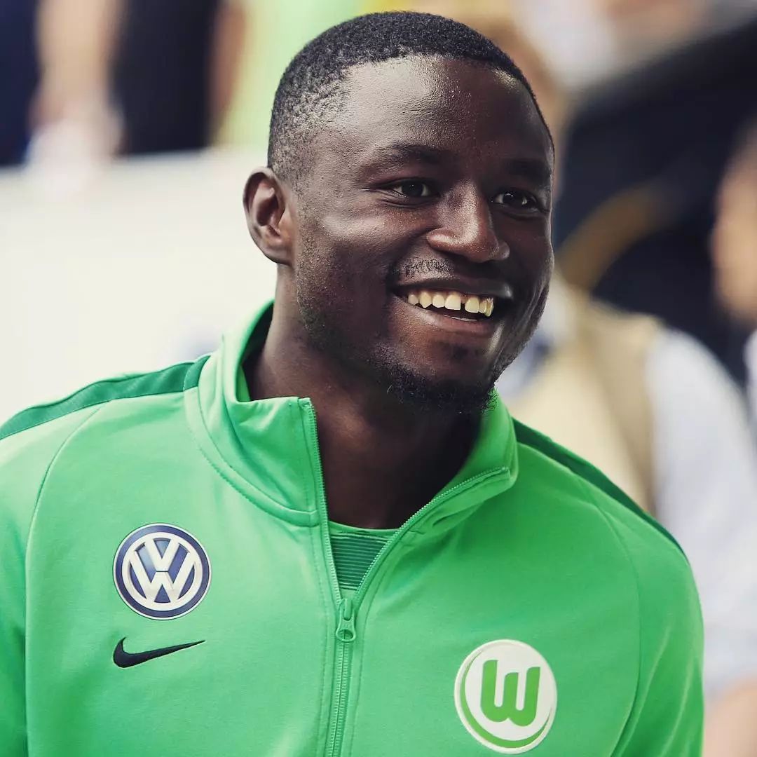 转会期德国杯传出新动向，上海海港造点机会，管理层表态——管理层满意，训练强度明显提升